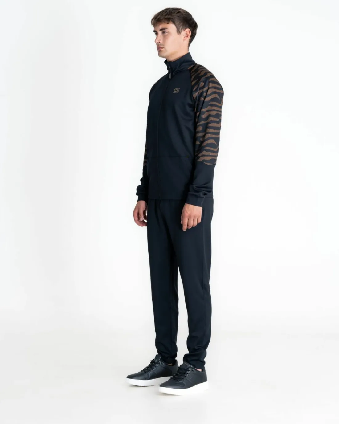 Cheap Cruyff Carner Suit