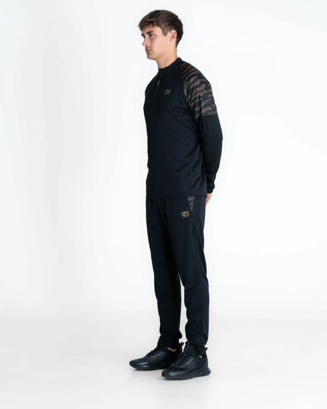Discount Cruyff Farrel Suit
